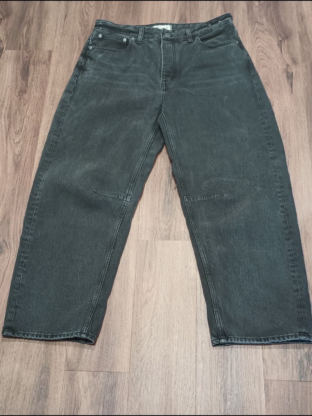 Madewell Women's Washed Black Darted Barrel Relaxed Jeans Size 29 Button Front